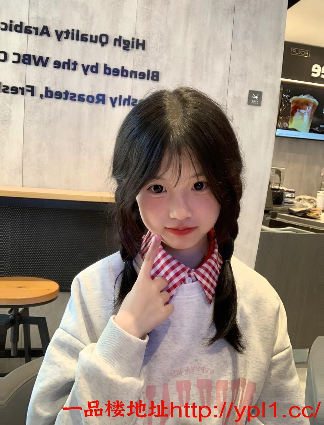 19岁萝莉可以抱着操