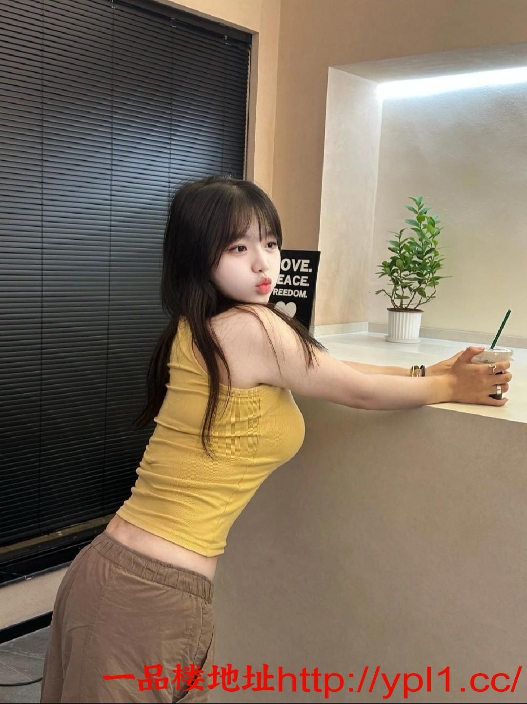 极品清纯可爱有肉感小萝莉