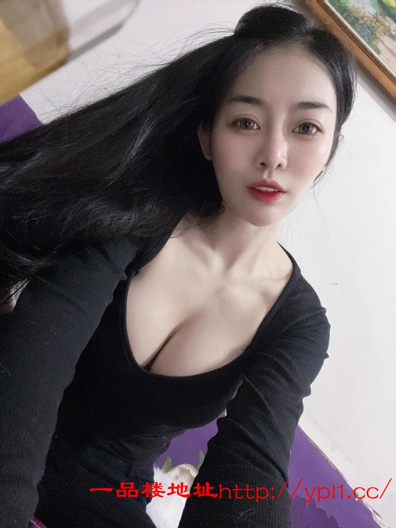 李沧大奶身材好白虎美女