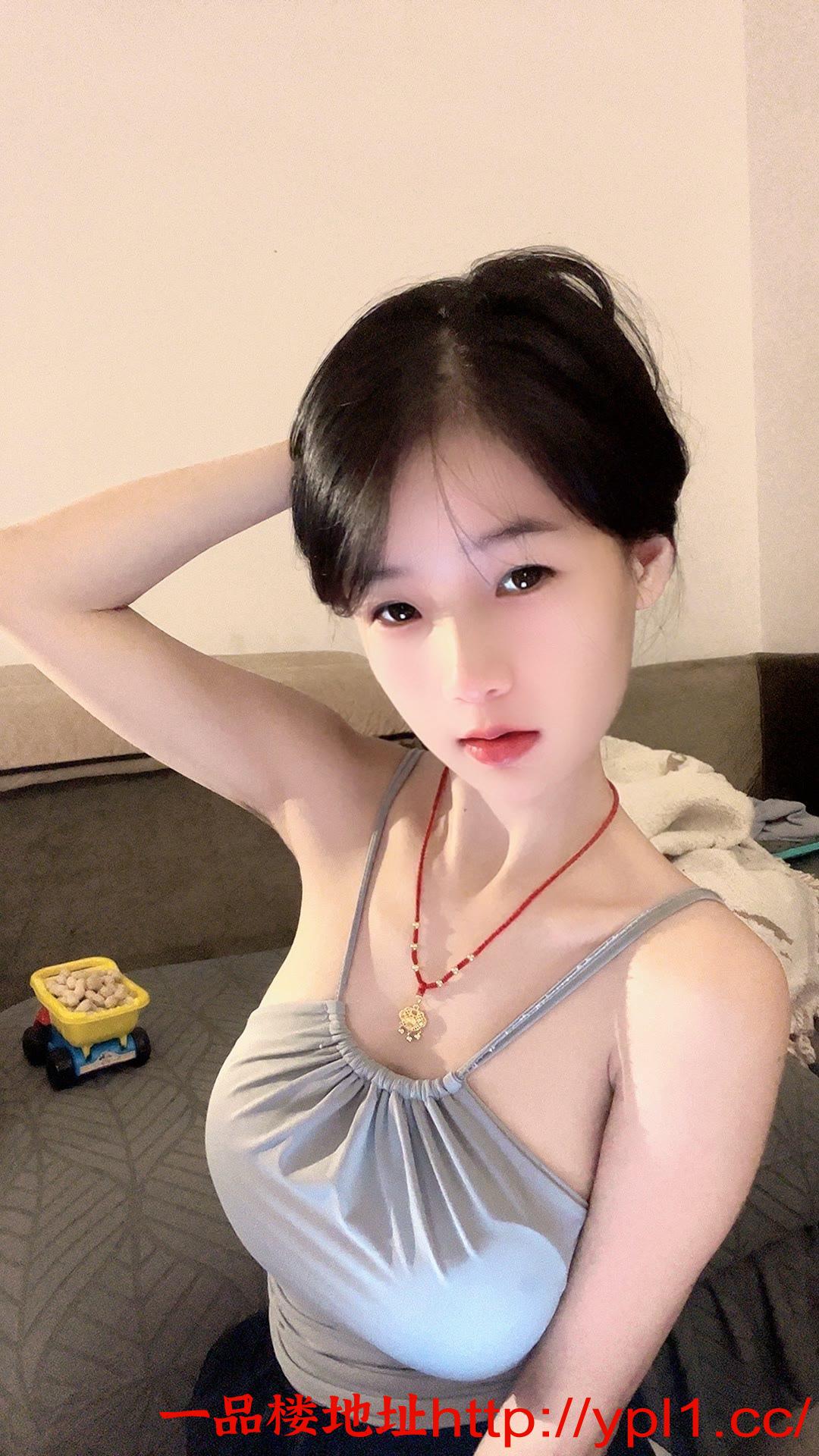 出击温柔粉嫩水多妹妹