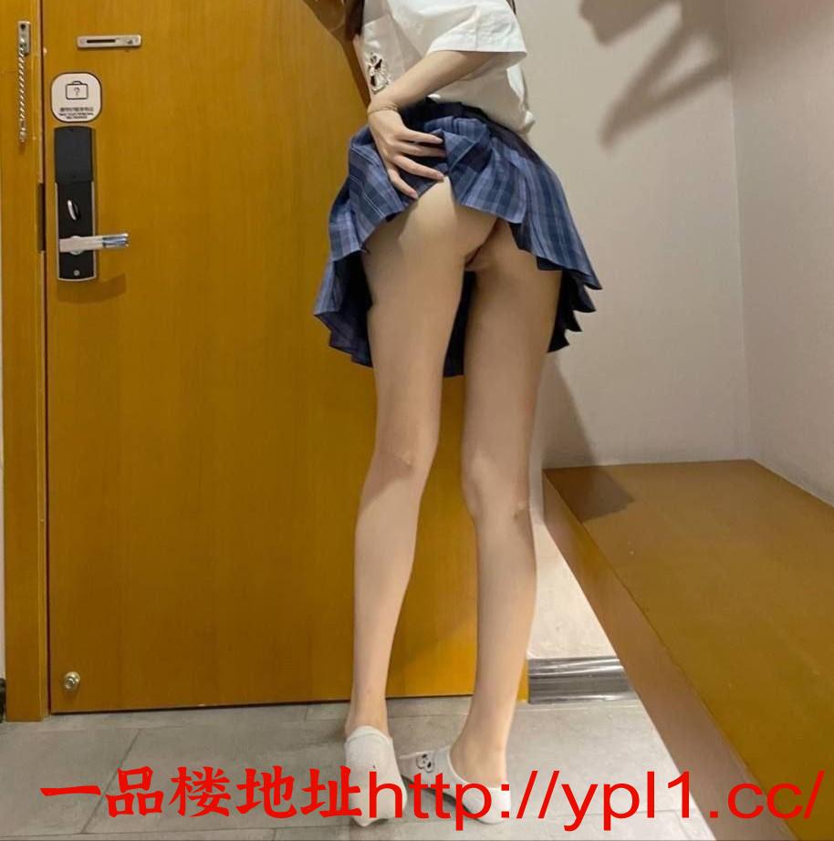 粉嫩蜜桃白虎鲍鱼小姐姐