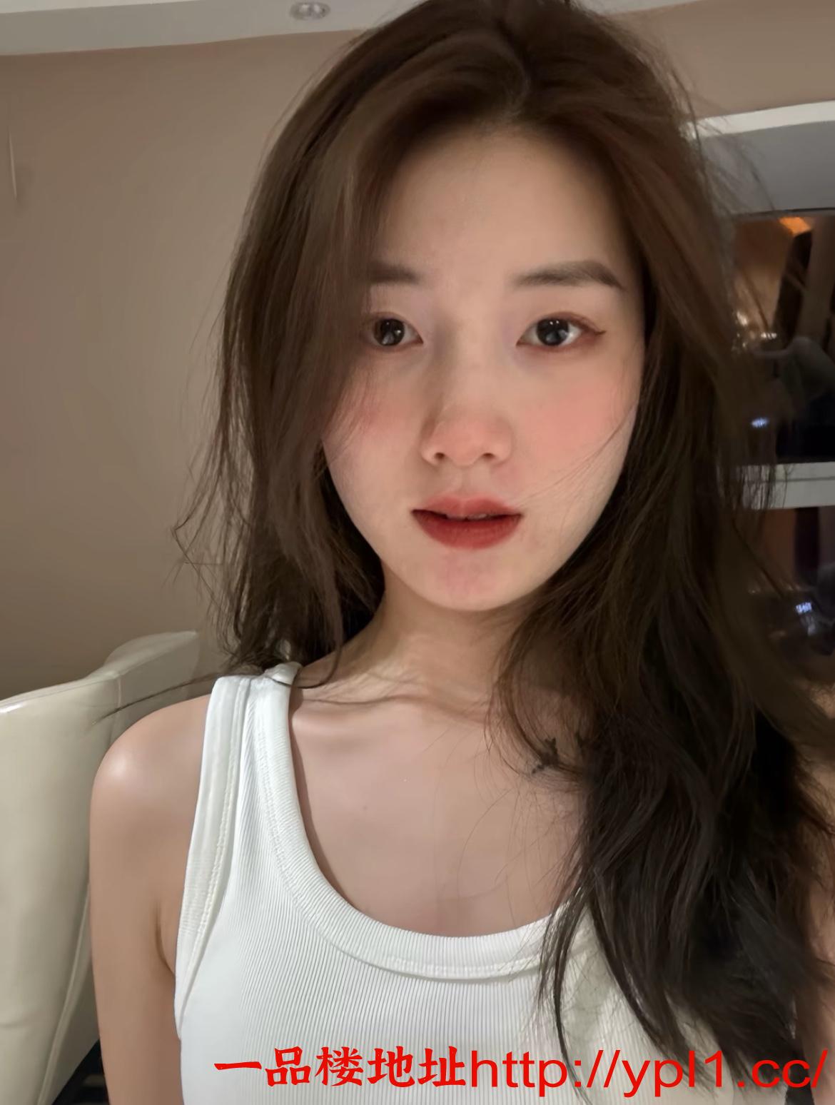 舞蹈系学妹可一字马内射不满意可换