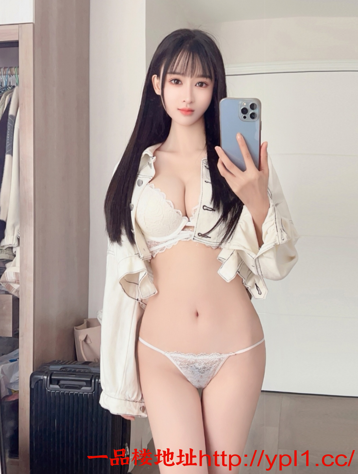 性感粉嫩多汁小骚逼深喉口爆样样精通