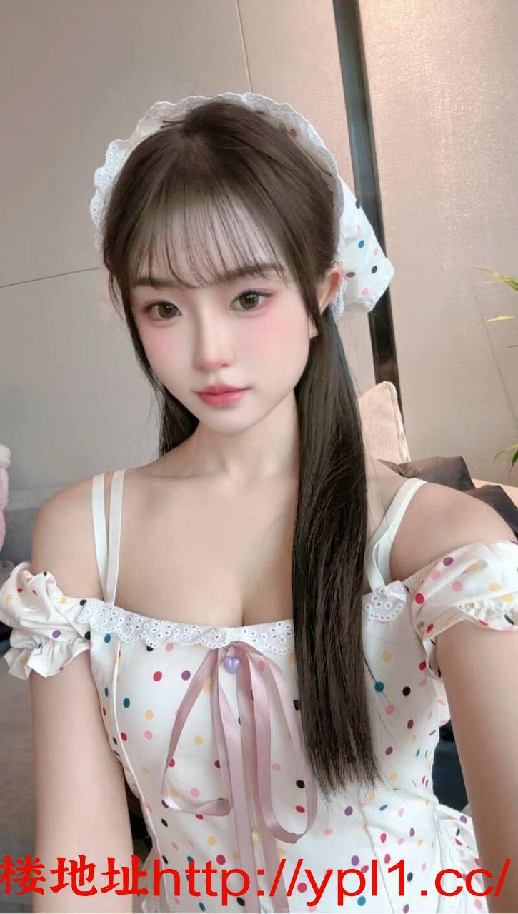 可爱大胸潮喷骚妹