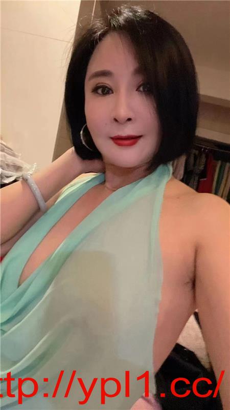 宅男心中的女神，小狼夸下的玩物