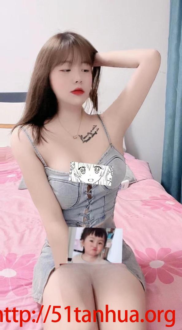 性感吊带大奶妹