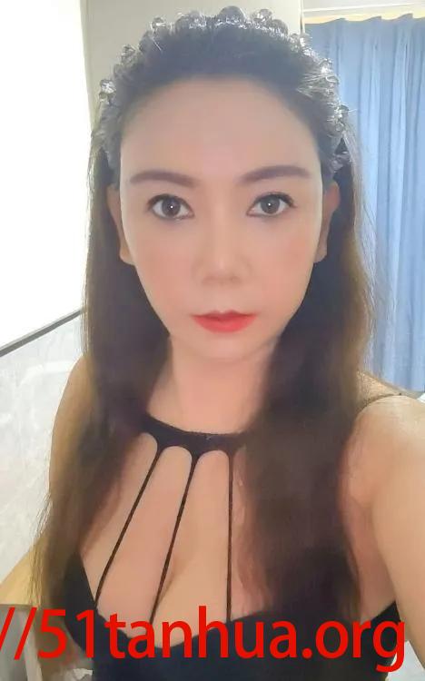 宝安轻熟女香水有毒