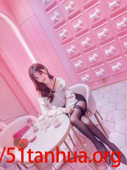 大学生妹妹出来做兼职的