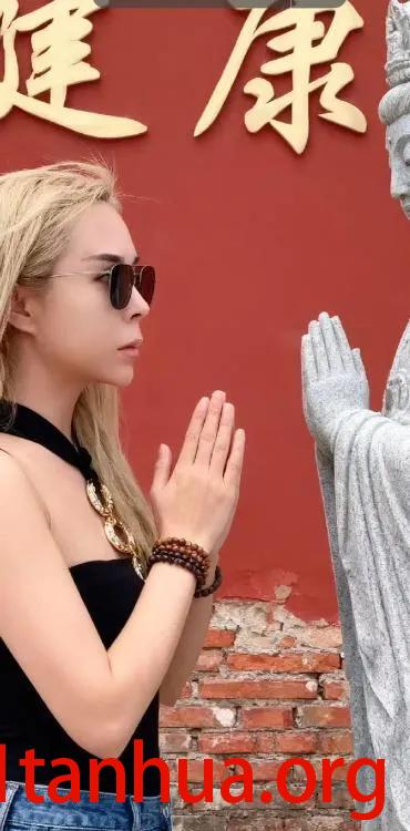 回头率超高小姐姐