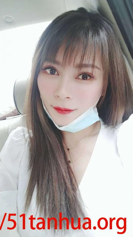 大理小鸟依人妹子